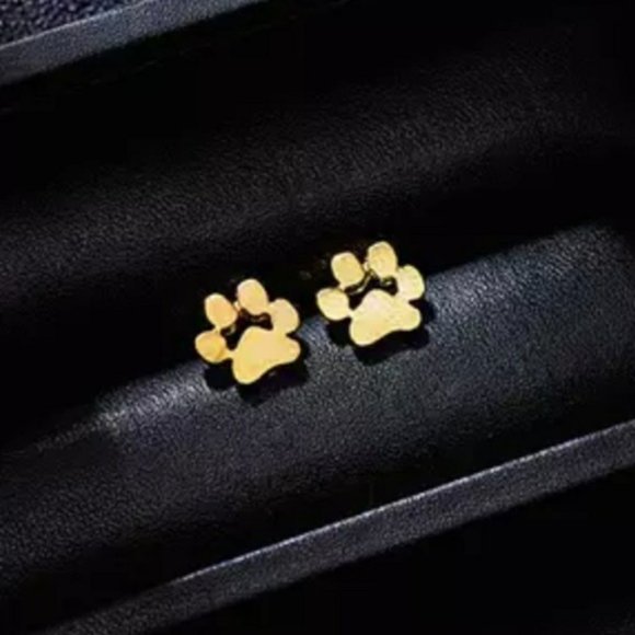 NWOT Gold Paw Prints Studs - Picture 2 of 8